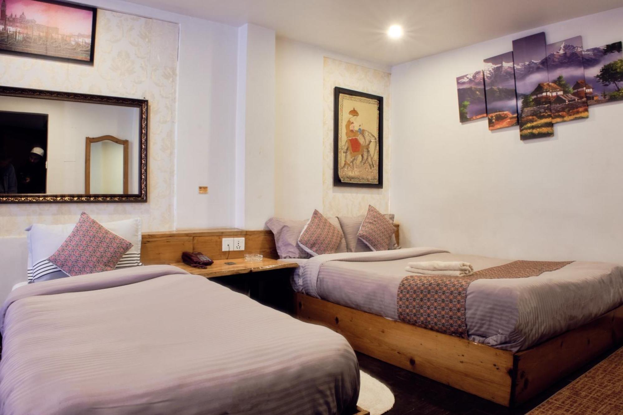 Hotel Shree Tara Катманду Экстерьер фото