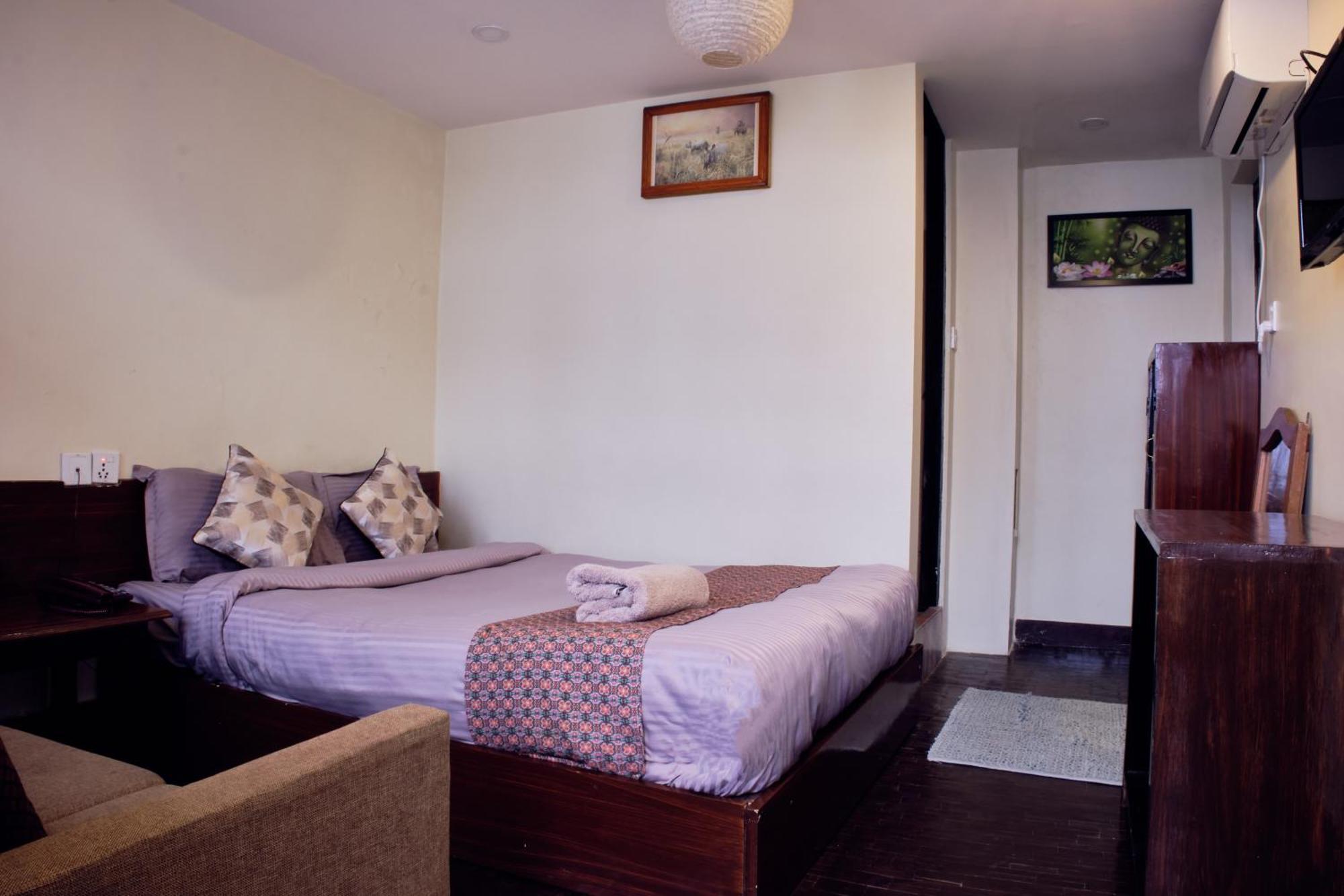 Hotel Shree Tara Катманду Экстерьер фото