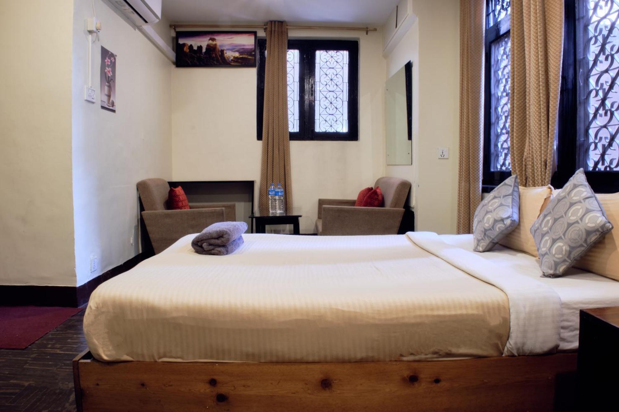 Hotel Shree Tara Катманду Экстерьер фото