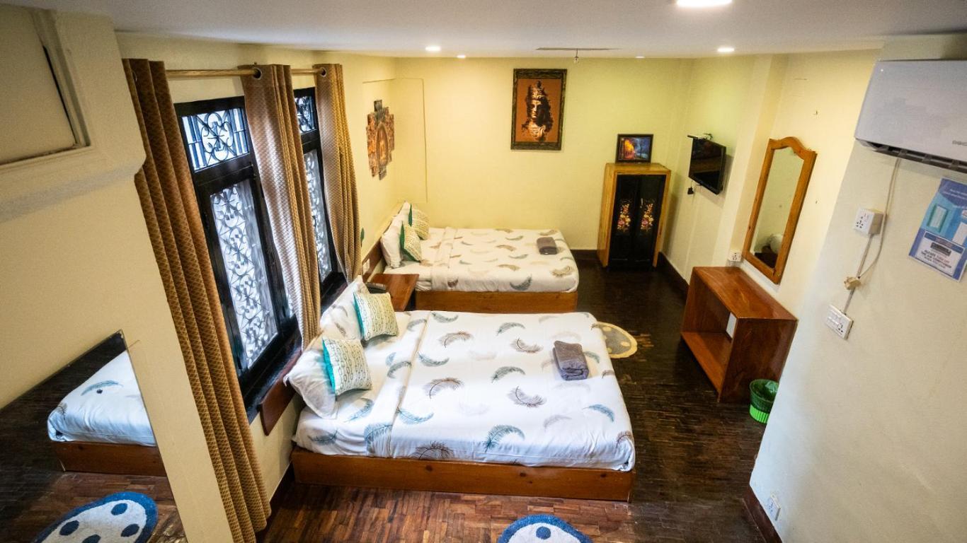 Hotel Shree Tara Катманду Экстерьер фото