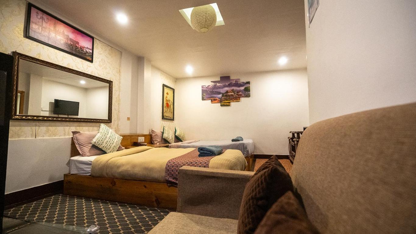Hotel Shree Tara Катманду Экстерьер фото