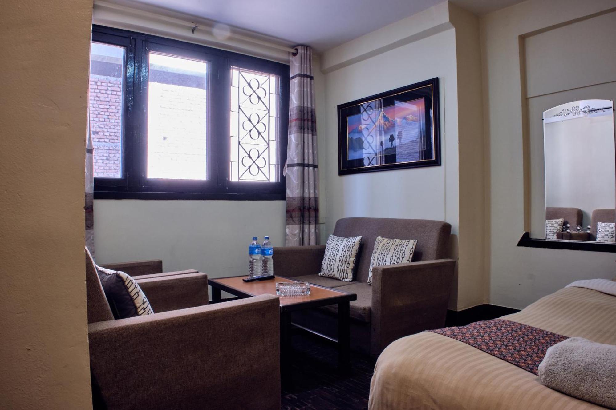 Hotel Shree Tara Катманду Экстерьер фото