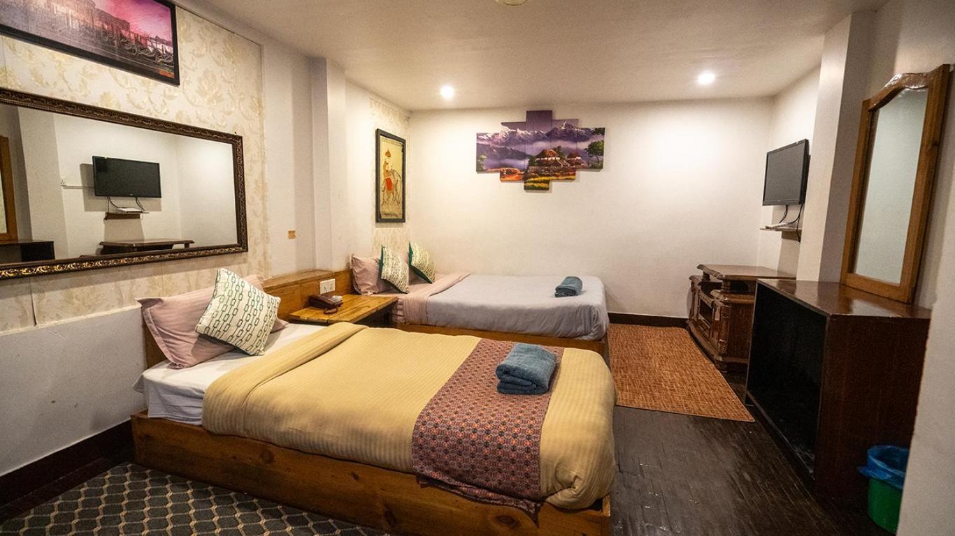 Hotel Shree Tara Катманду Экстерьер фото