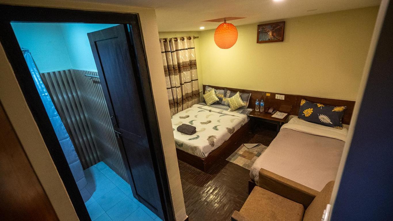 Hotel Shree Tara Катманду Экстерьер фото