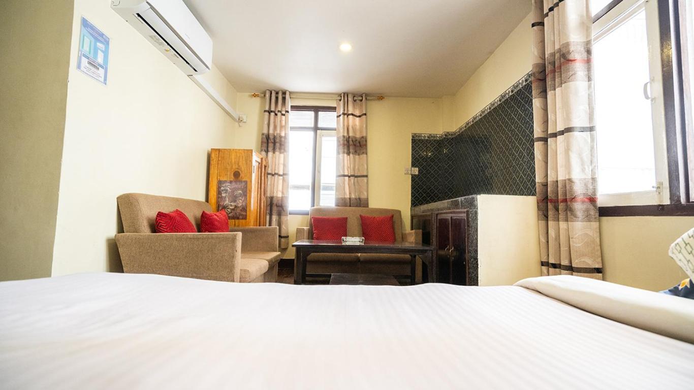 Hotel Shree Tara Катманду Экстерьер фото