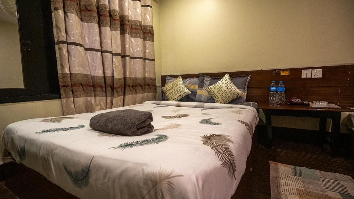 Hotel Shree Tara Катманду Экстерьер фото