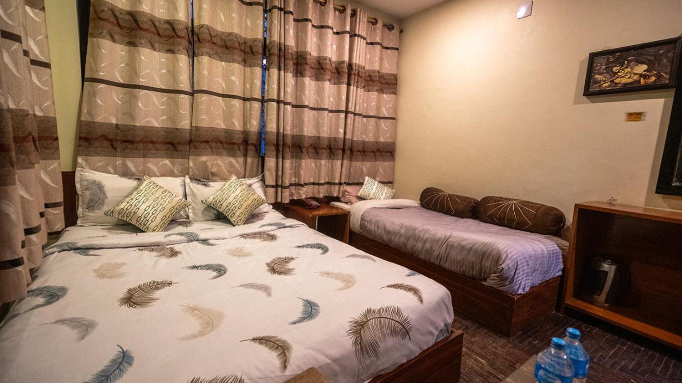 Hotel Shree Tara Катманду Экстерьер фото
